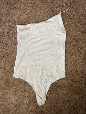 Babaton One-Shoulder White Bodysuit